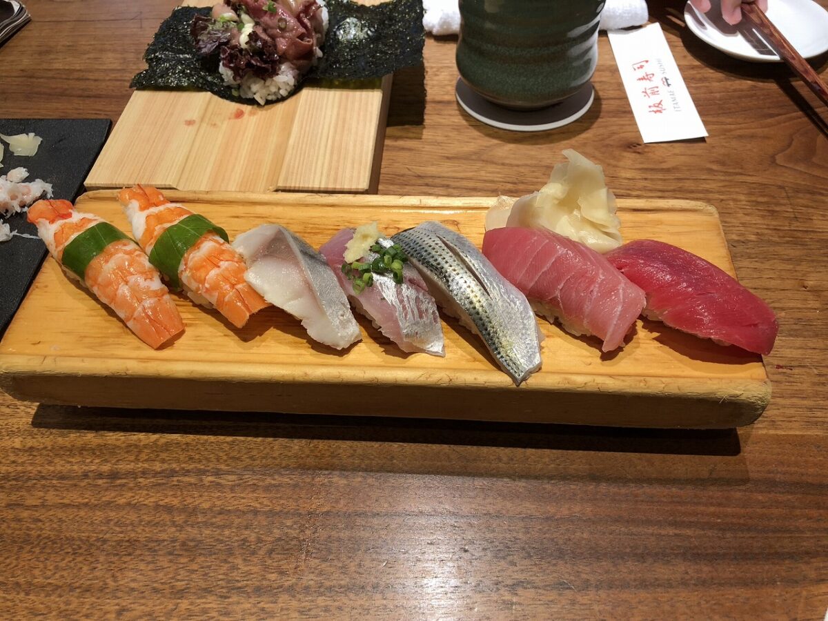 リーズナブルでおいしい！赤坂の「板前寿司」で絶品お寿司を頬張る