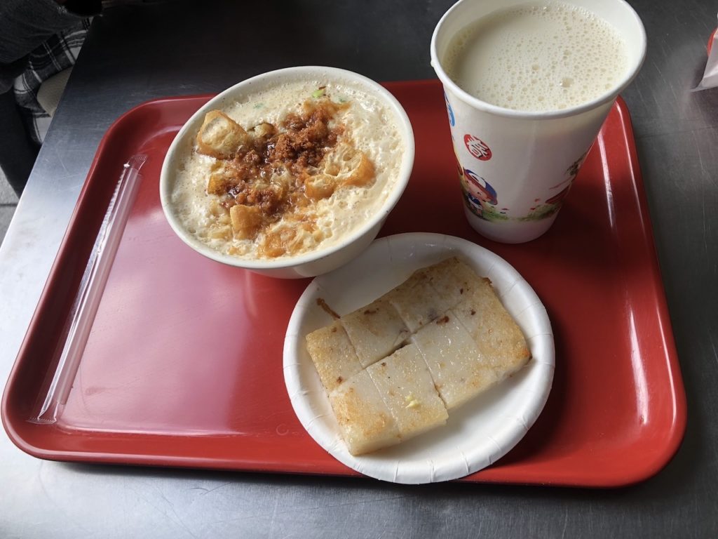 台北で地元の方に大人気の朝食屋さん！永和豆漿大王に行ってきました。