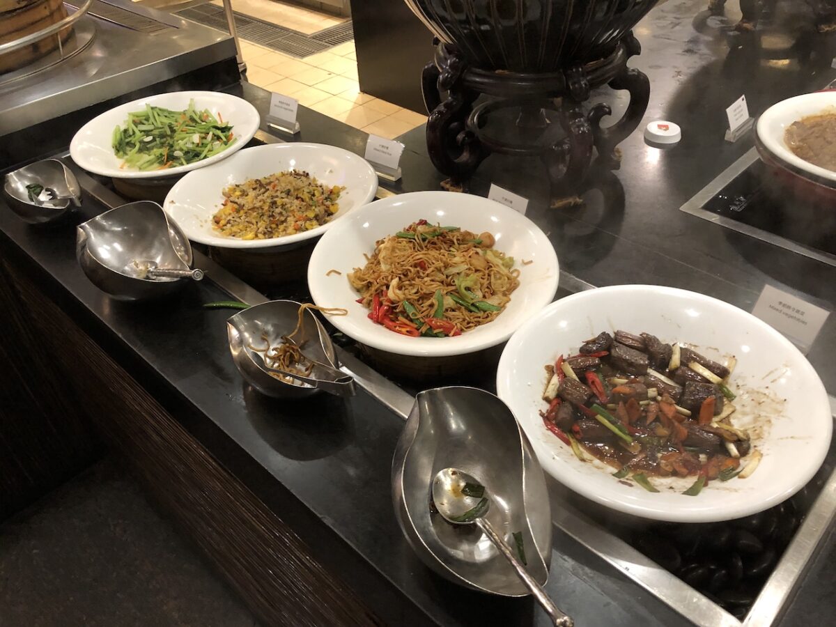 シャングリ・ラホテル台北のレストランでディナービュッフェを堪能！